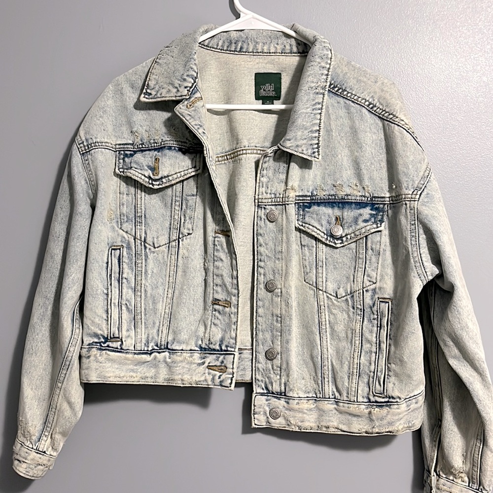 Cropped denim jacket